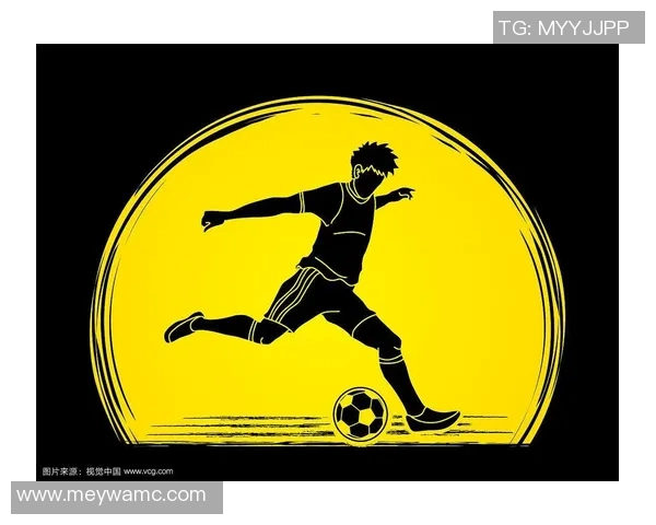 足球明星踢球特效素材图展示精彩瞬间与动感魅力的完美结合